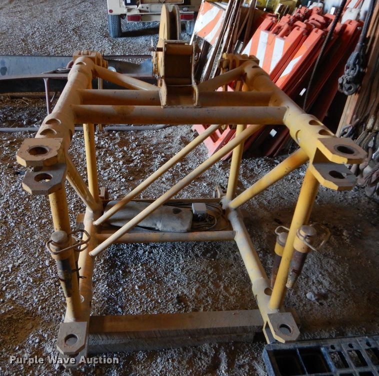 image for item DE2467 1997 Grove TMS870  crane