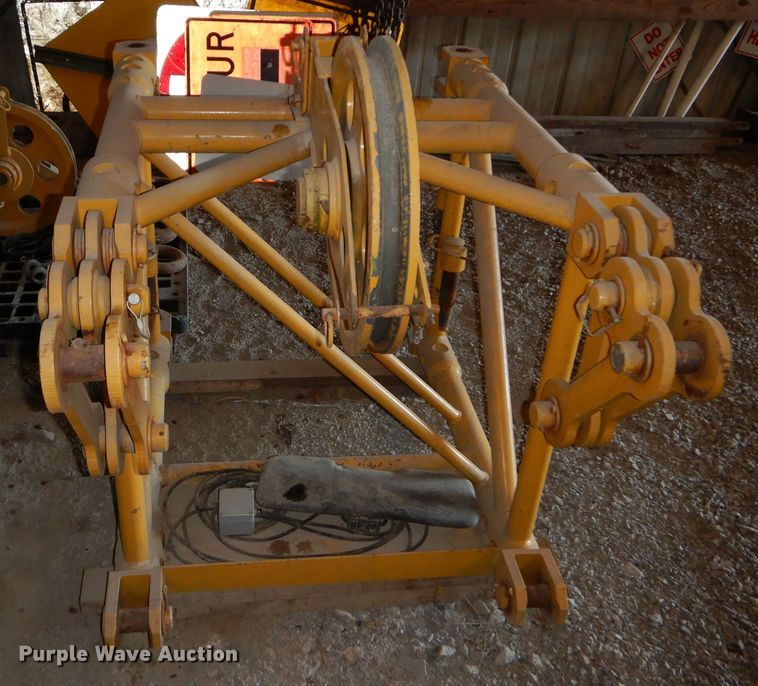 image for item DE2467 1997 Grove TMS870  crane