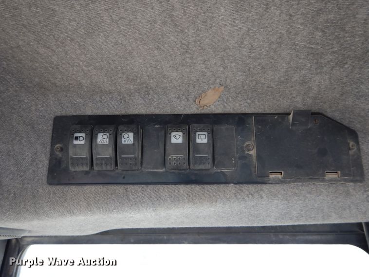 image for item DE2469 1999 Caterpillar 416C  backhoe