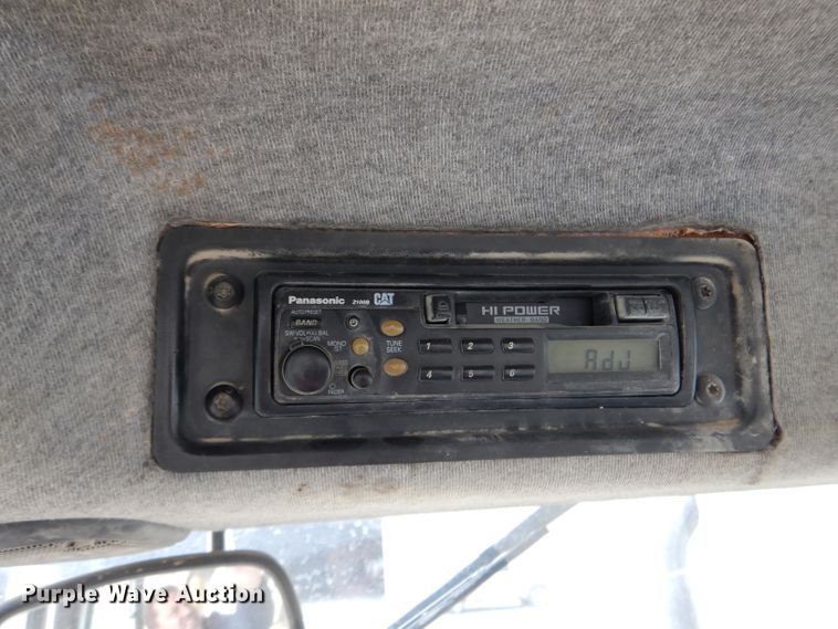 image for item DE2469 1999 Caterpillar 416C  backhoe