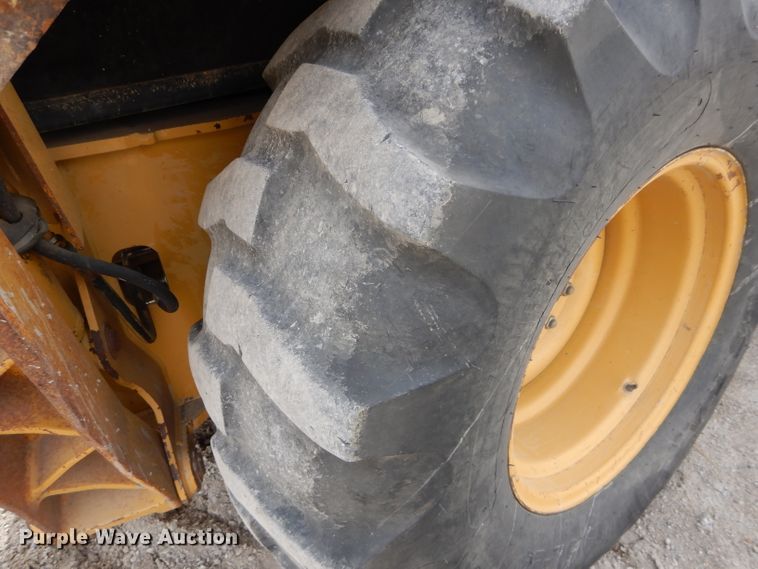 image for item DE2469 1999 Caterpillar 416C  backhoe