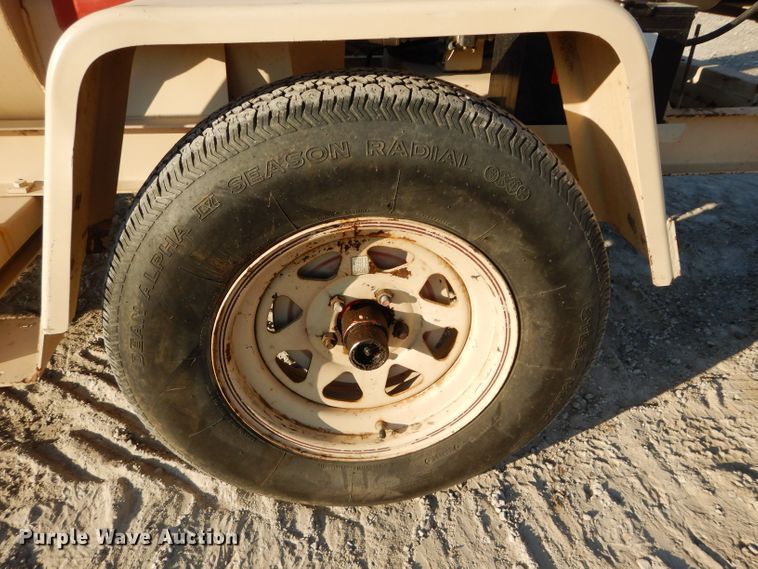 image for item DE2470 Finn B70-TD  straw blower