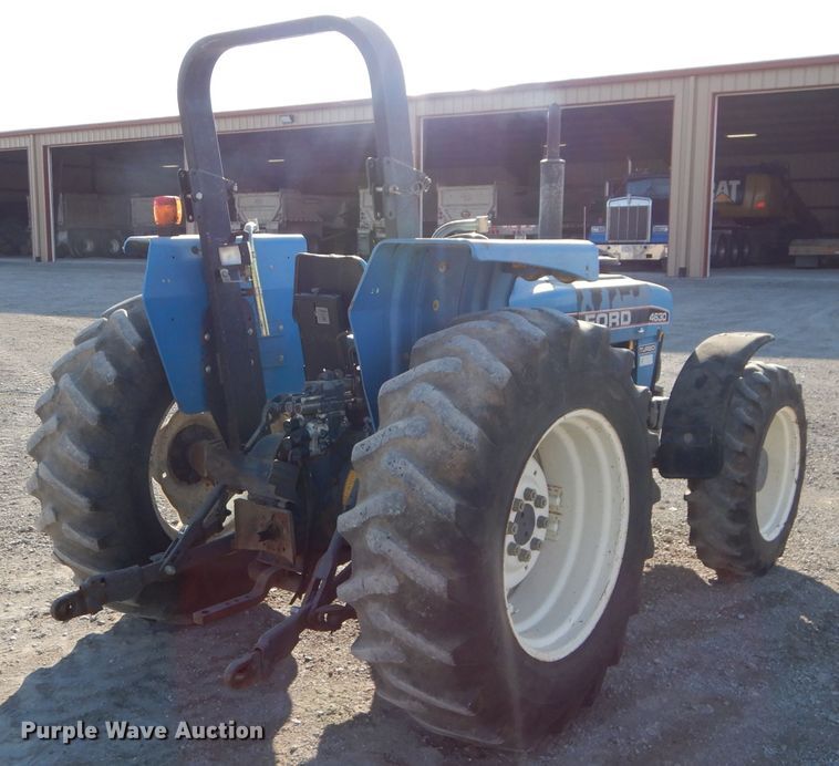 image for item DE2471 1992 Ford 4630  MFWD tractor