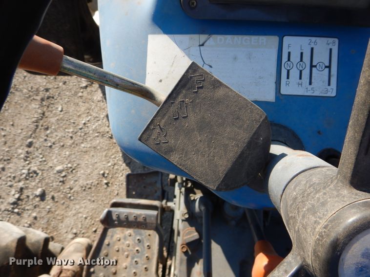 image for item DE2471 1992 Ford 4630  MFWD tractor