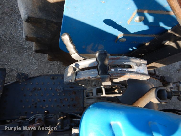 image for item DE2471 1992 Ford 4630  MFWD tractor