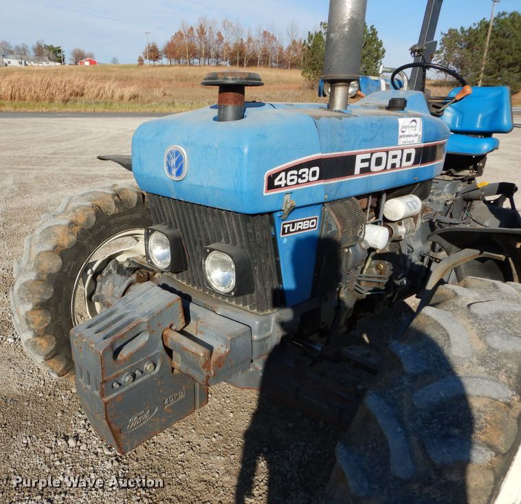 image for item DE2471 1992 Ford 4630  MFWD tractor