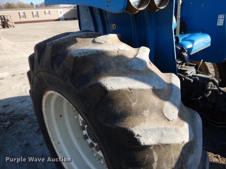 image for item DE2471 1992 Ford 4630  MFWD tractor