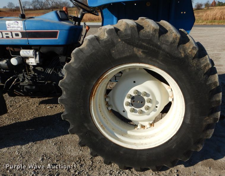 image for item DE2471 1992 Ford 4630  MFWD tractor