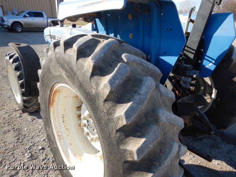 image for item DE2471 1992 Ford 4630  MFWD tractor
