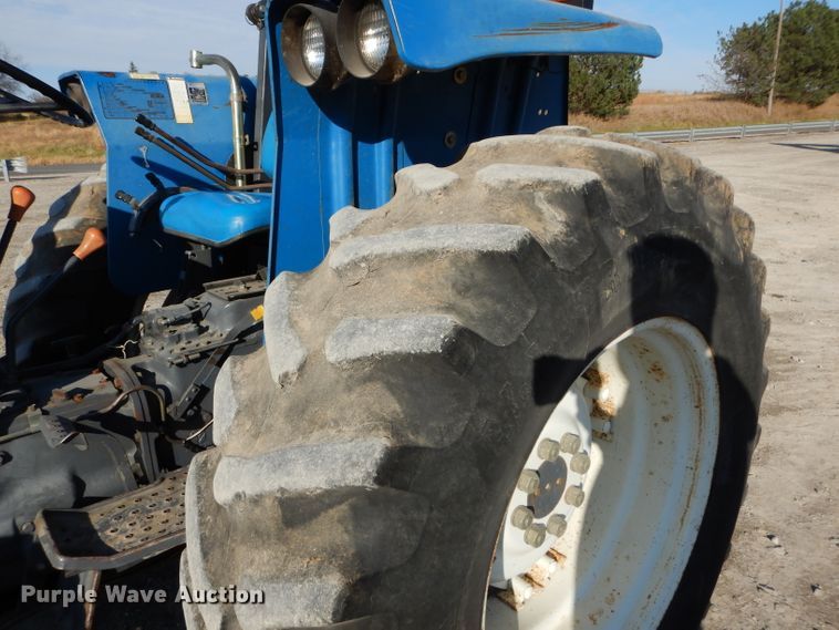 image for item DE2471 1992 Ford 4630  MFWD tractor