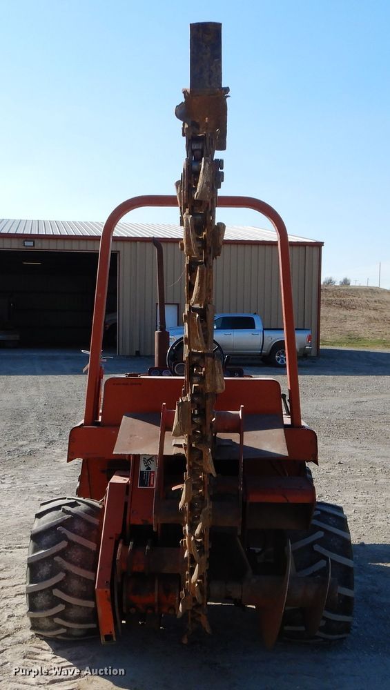 image for item DE2472 Ditch Witch 4010DD  trencher