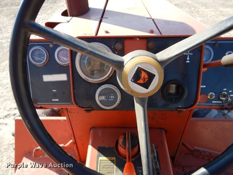 image for item DE2472 Ditch Witch 4010DD  trencher