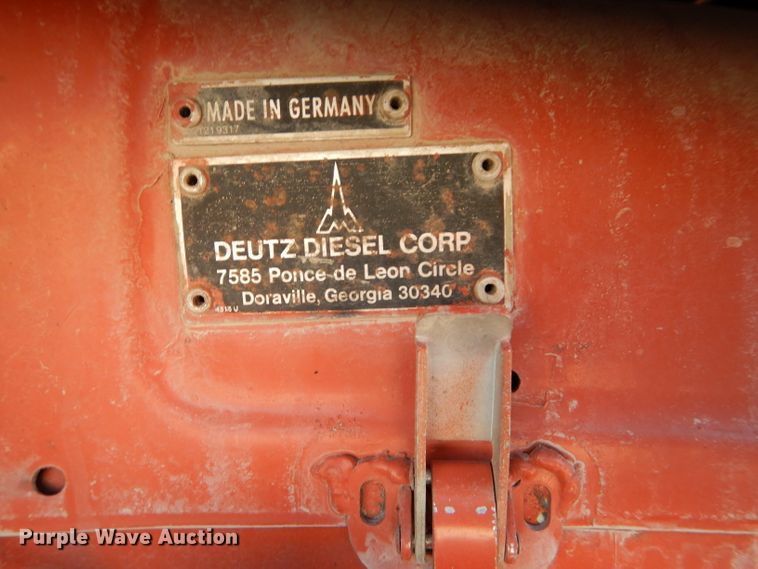 image for item DE2472 Ditch Witch 4010DD  trencher