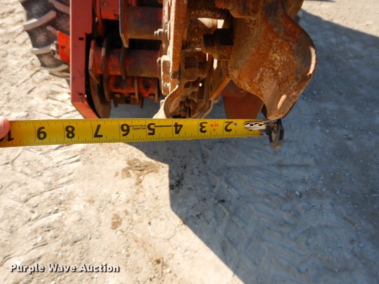 image for item DE2472 Ditch Witch 4010DD  trencher