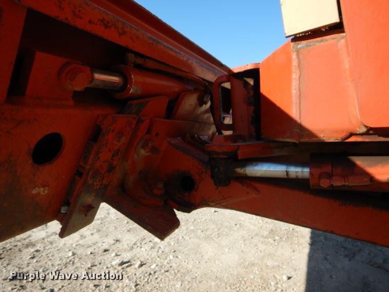image for item DE2472 Ditch Witch 4010DD  trencher