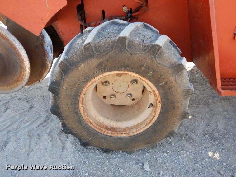 image for item DE2472 Ditch Witch 4010DD  trencher