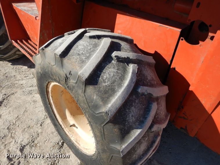 image for item DE2472 Ditch Witch 4010DD  trencher