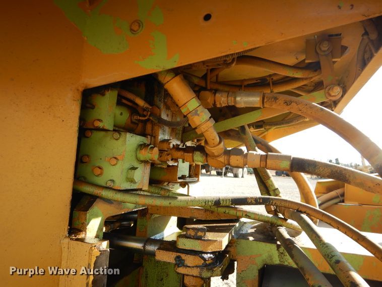 image for item DE2473 1985 Raymond Rascal 320A  vibratory single drum roller