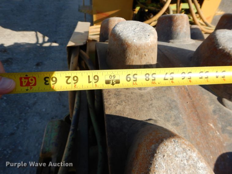 image for item DE2473 1985 Raymond Rascal 320A  vibratory single drum roller