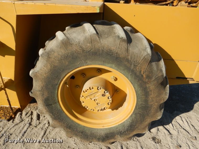 image for item DE2473 1985 Raymond Rascal 320A  vibratory single drum roller