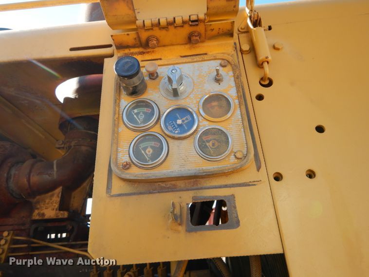 image for item DE2478 1978 Caterpillar 627B  conventional scraper