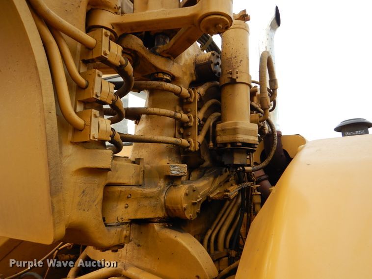 image for item DE2479 1979 Caterpillar 627B  conventional scraper