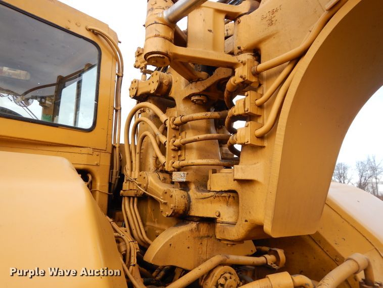 image for item DE2479 1979 Caterpillar 627B  conventional scraper