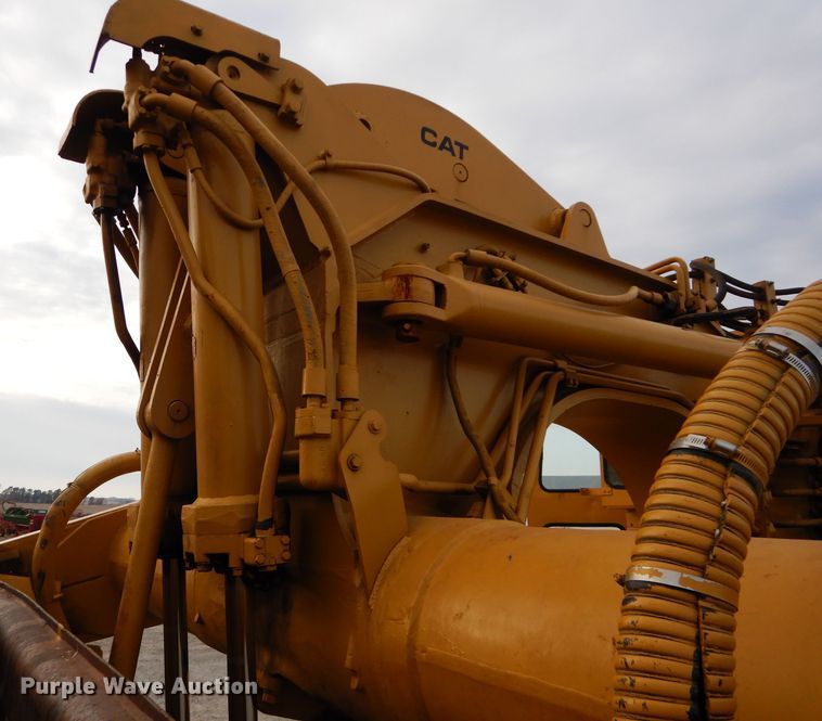 image for item DE2479 1979 Caterpillar 627B  conventional scraper