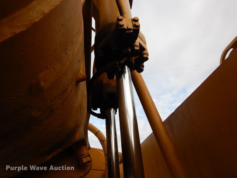 image for item DE2479 1979 Caterpillar 627B  conventional scraper