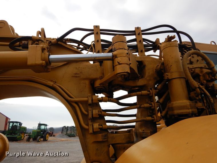 image for item DE2479 1979 Caterpillar 627B  conventional scraper