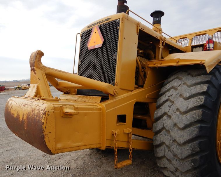 image for item DE2479 1979 Caterpillar 627B  conventional scraper