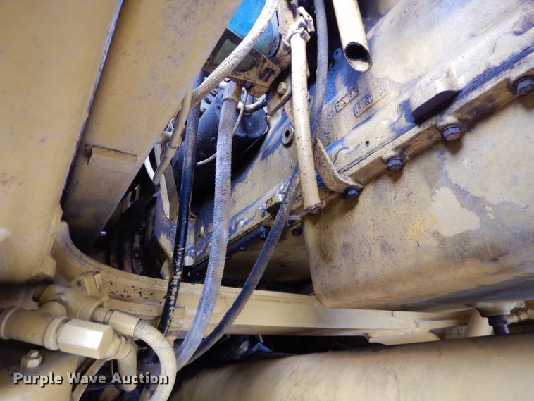 image for item DE2479 1979 Caterpillar 627B  conventional scraper