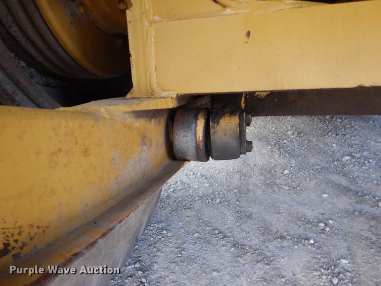 image for item DE2479 1979 Caterpillar 627B  conventional scraper