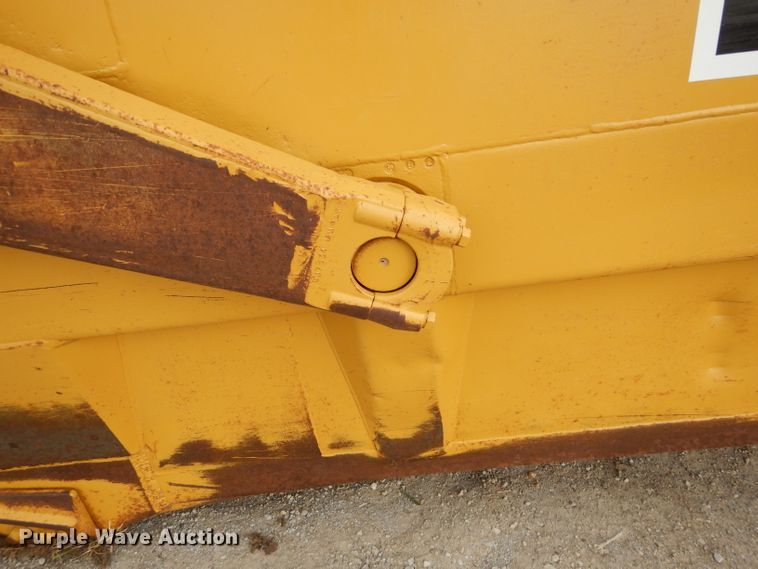 image for item DE2479 1979 Caterpillar 627B  conventional scraper