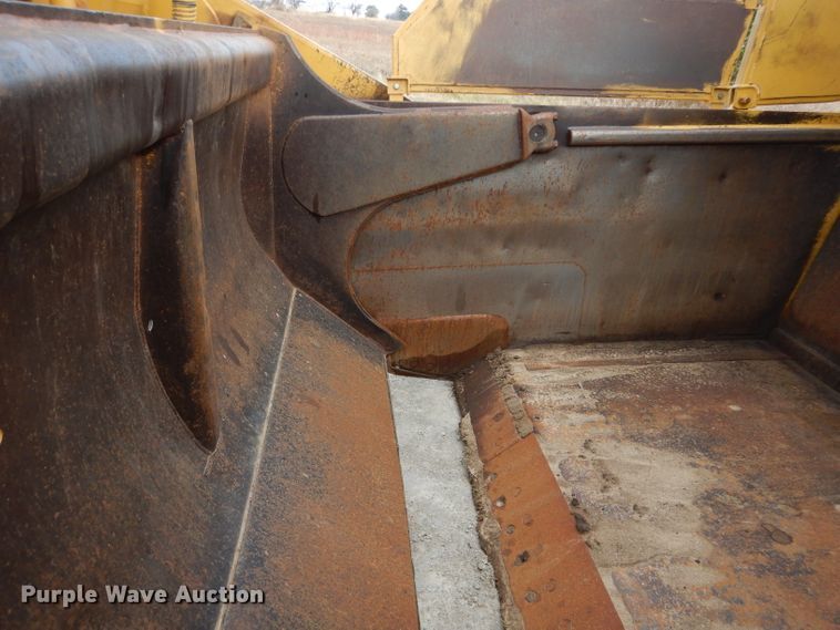 image for item DE2479 1979 Caterpillar 627B  conventional scraper
