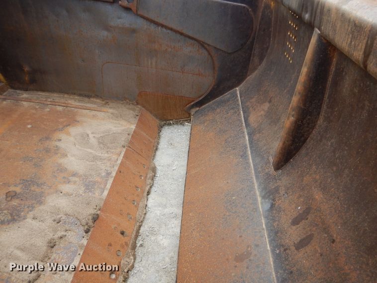 image for item DE2479 1979 Caterpillar 627B  conventional scraper