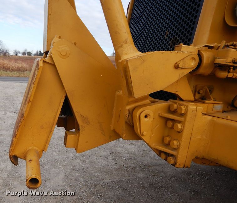 image for item DE2479 1979 Caterpillar 627B  conventional scraper