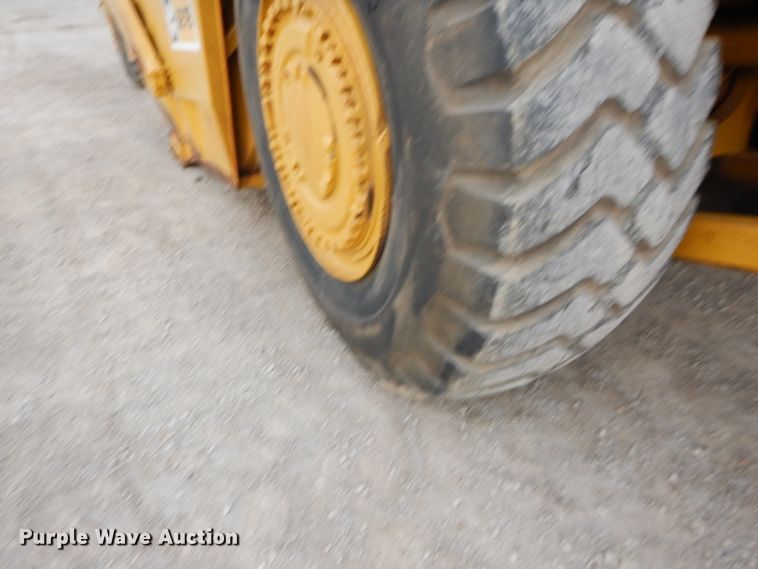 image for item DE2479 1979 Caterpillar 627B  conventional scraper