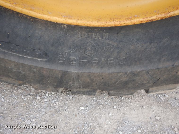 image for item DE2479 1979 Caterpillar 627B  conventional scraper