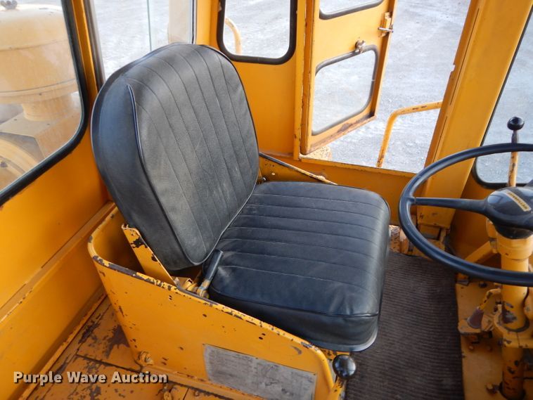 image for item DE2480 1971 Caterpillar 988  wheel loader