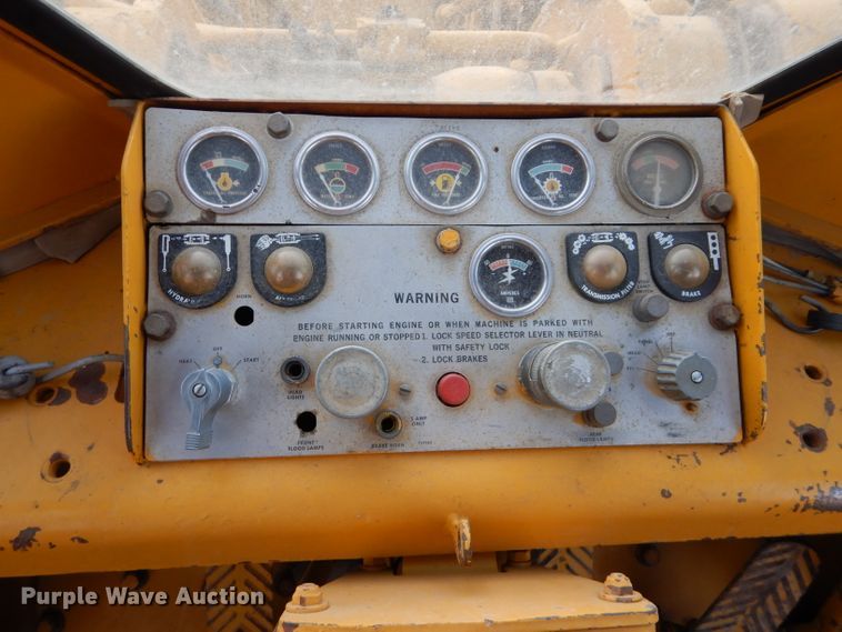 image for item DE2480 1971 Caterpillar 988  wheel loader