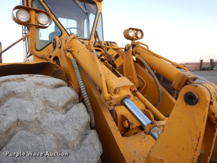 image for item DE2480 1971 Caterpillar 988  wheel loader