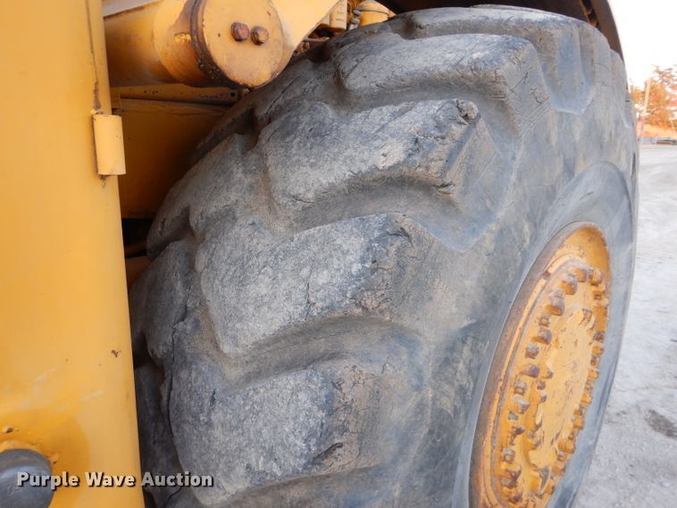 image for item DE2480 1971 Caterpillar 988  wheel loader