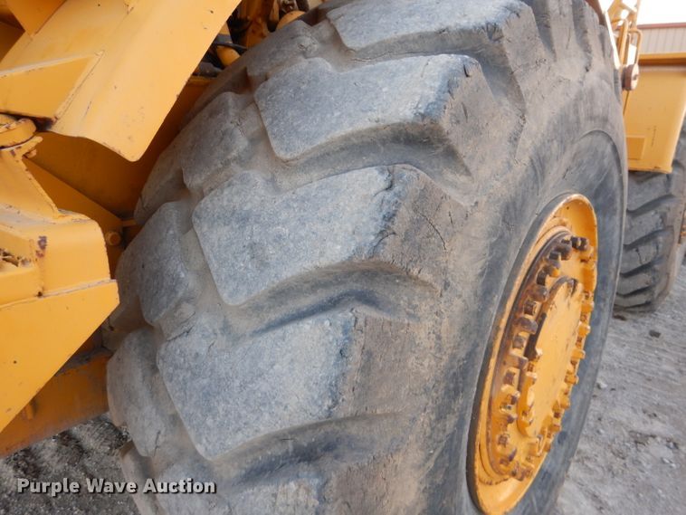 image for item DE2480 1971 Caterpillar 988  wheel loader