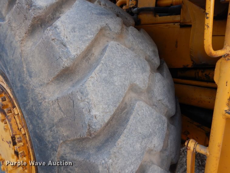 image for item DE2480 1971 Caterpillar 988  wheel loader