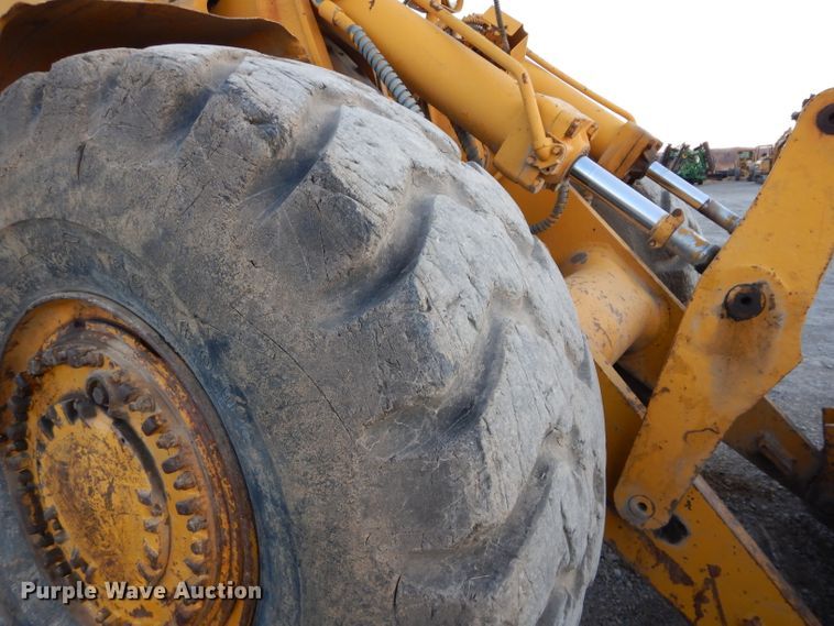 image for item DE2480 1971 Caterpillar 988  wheel loader