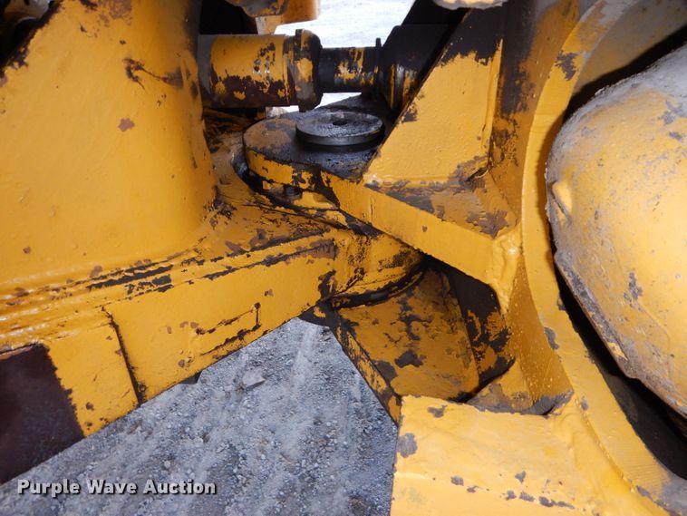 image for item DE2480 1971 Caterpillar 988  wheel loader