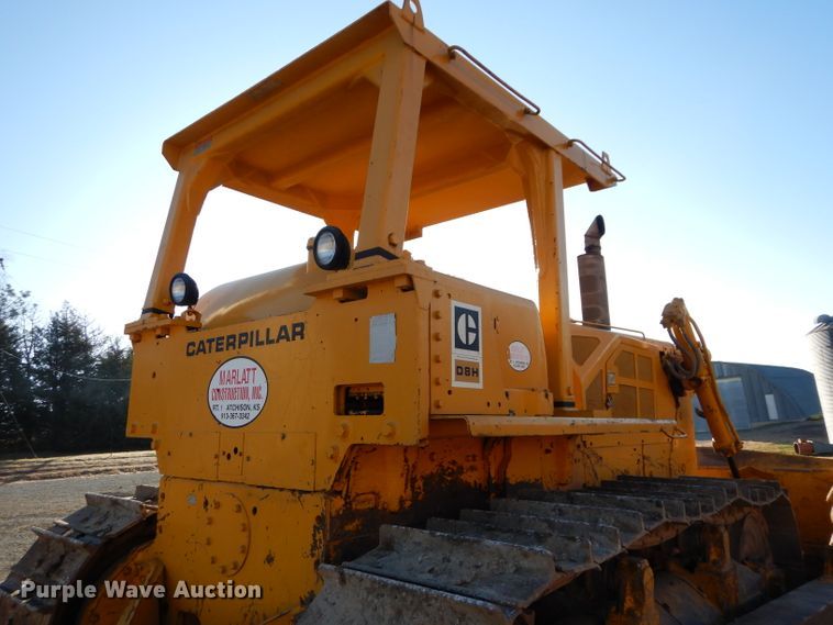 image for item DE2481 1974 Caterpillar D8H  dozer