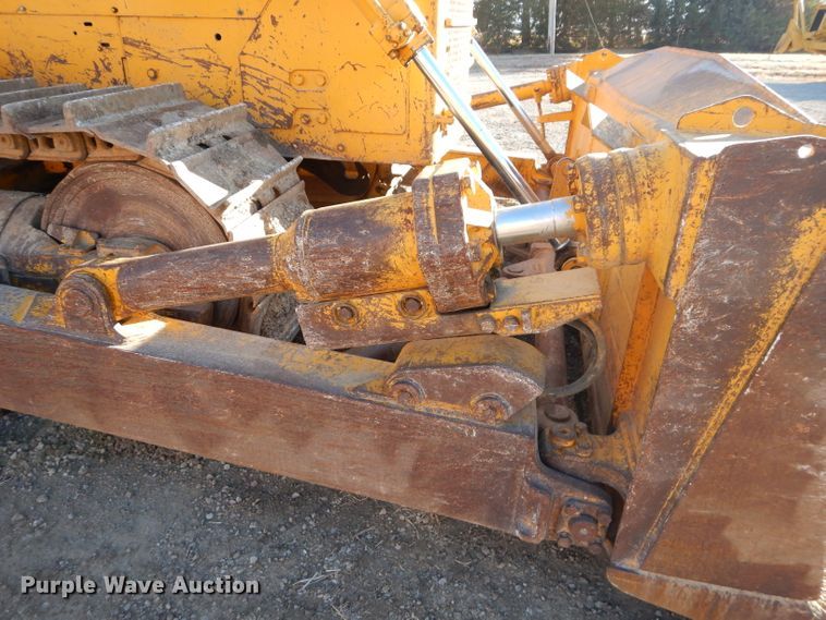 image for item DE2481 1974 Caterpillar D8H  dozer
