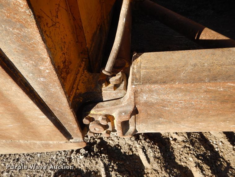 image for item DE2481 1974 Caterpillar D8H  dozer